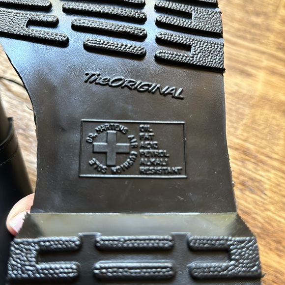 Never worn Dr Martens - Picture 5 of 6